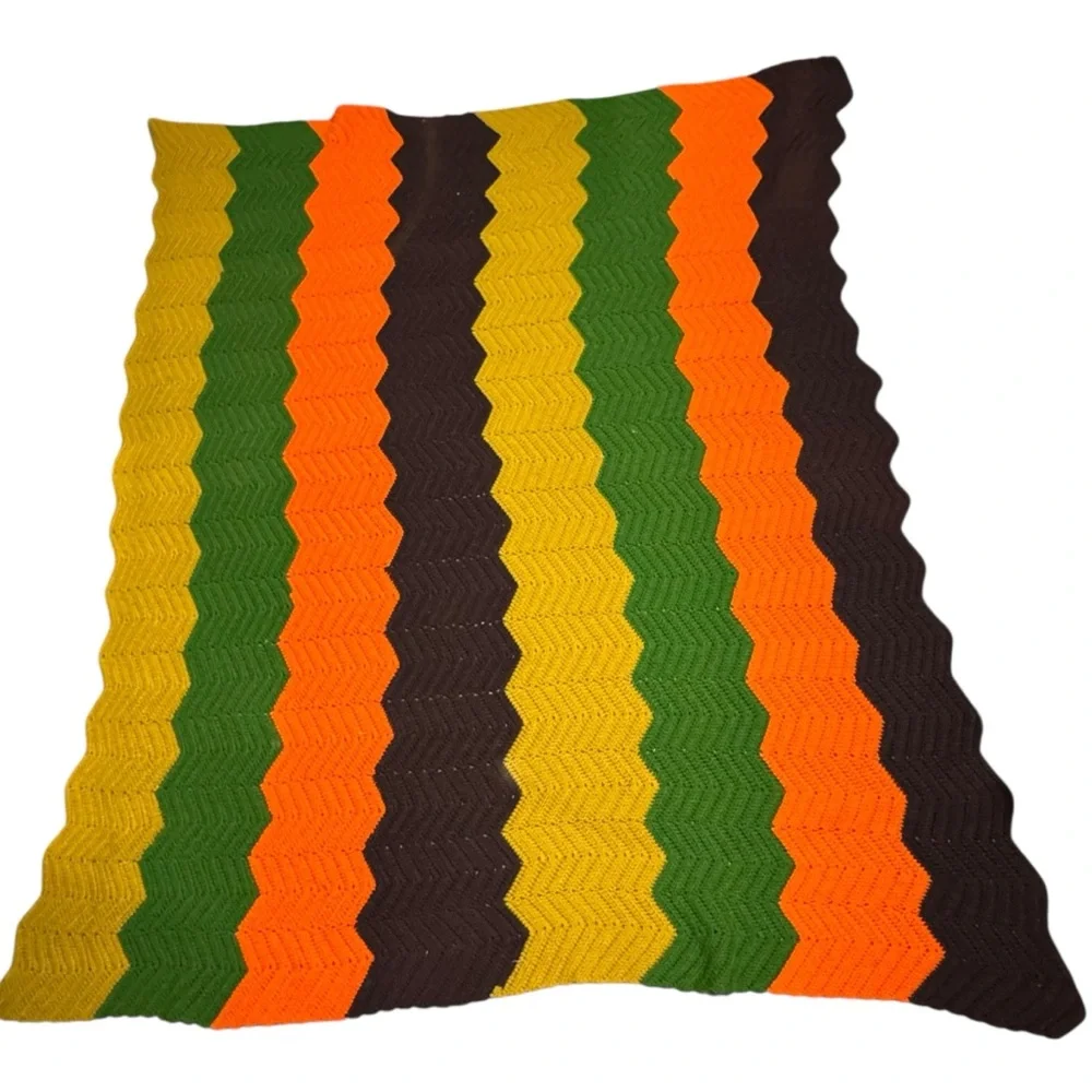 Granny Chevron Pattern Throw Blanket Roseanne retro crotchet MCM mod retro